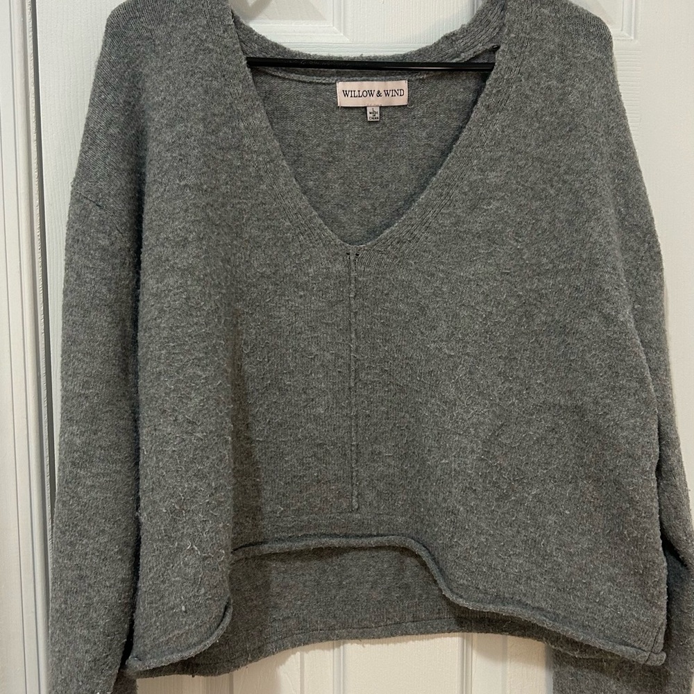 Willow & Wind Gray V-Neck Sweater